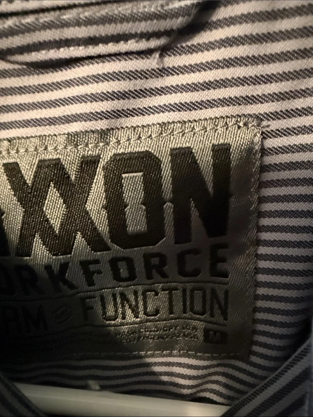 Dixxon size medium - Picture 3 of 3